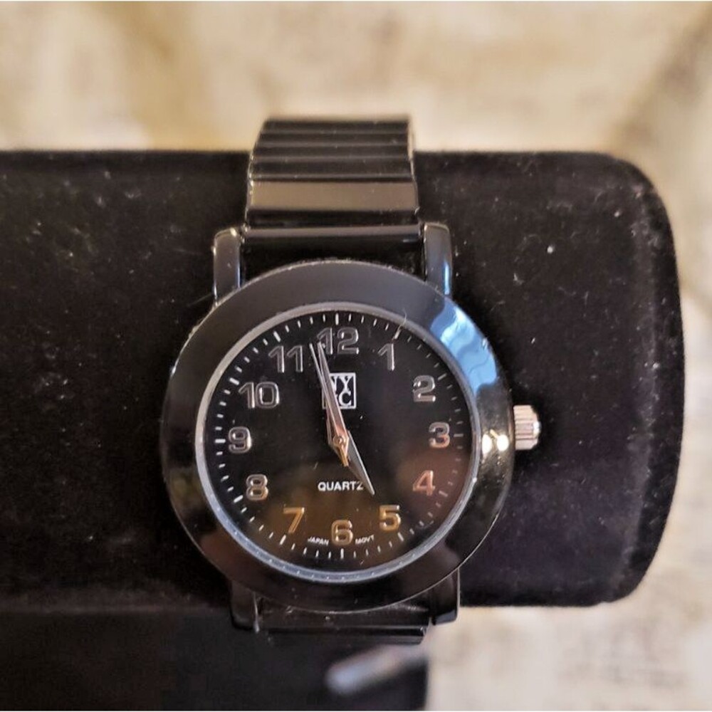 Understated - New York & Company - NY&C - Pre-owned Black Watch with Black Band